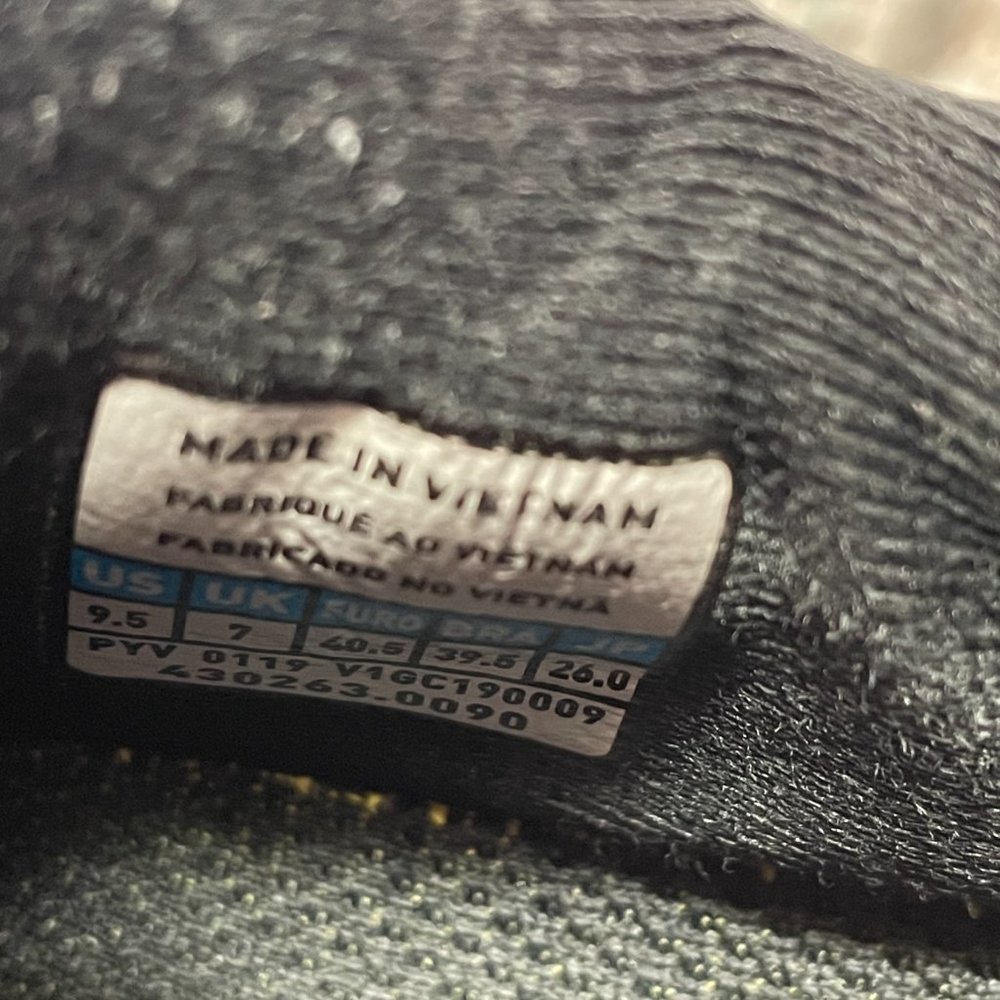 MIZUNO Wave Lightning Z5 Women's 9.5 Volleyball Sneaker Shoe White 430263-0090 - Picture 11 of 11